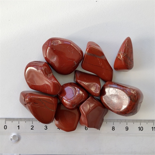 Jaspis Rød Diverse - 10 stk - Farver og størrelser varierer.